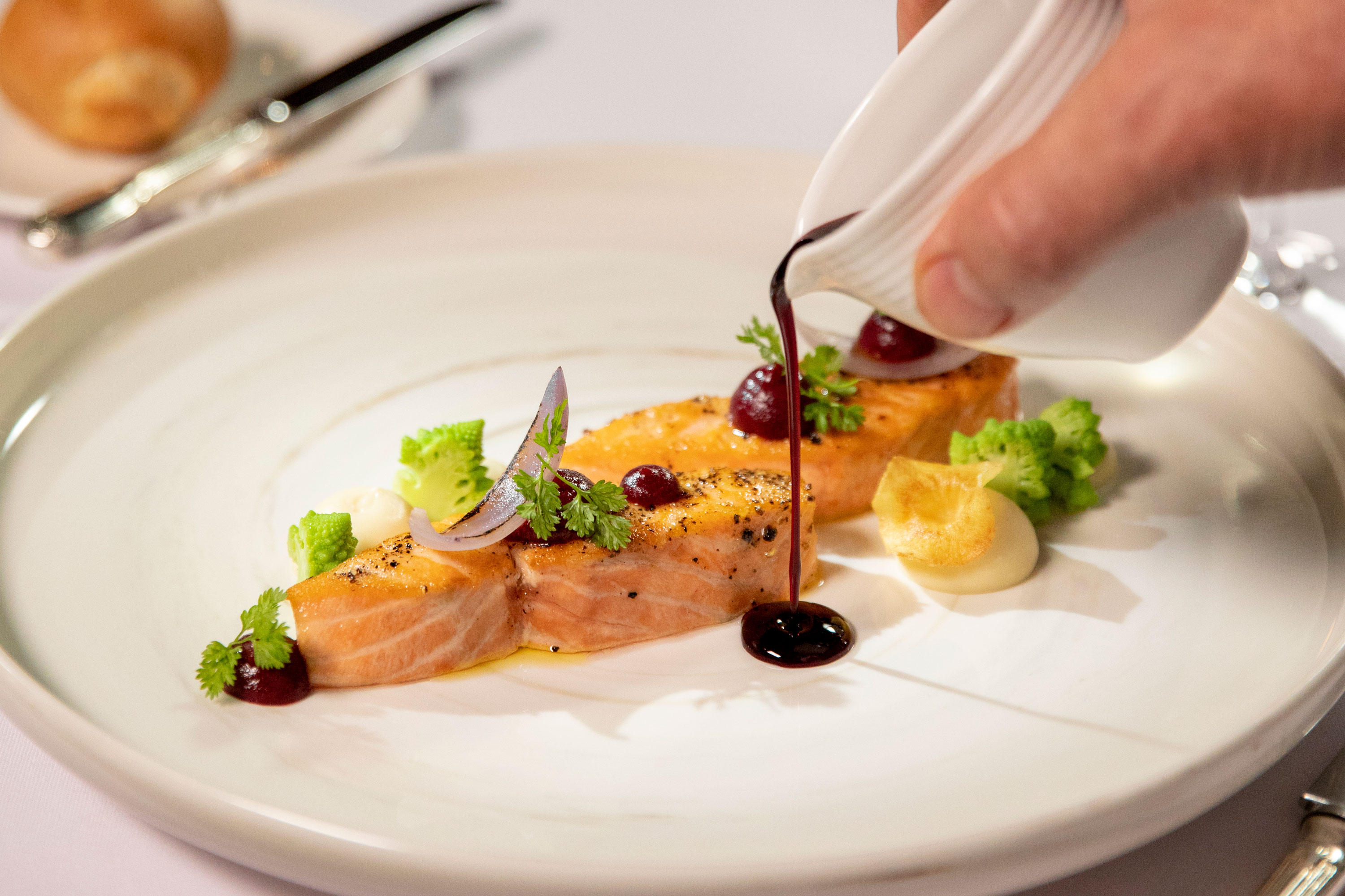 Crystal Cruises - Crystal Serenity - Waterside Restaurant 3.jpg
